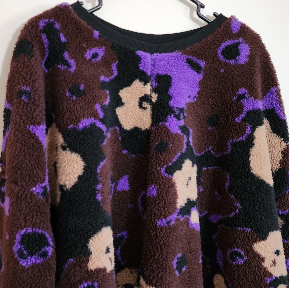 Plus Size BP High Pile Fleece Sweatshirt in Black-Brown-Purple Pressed Floral - Picture 4 of 10